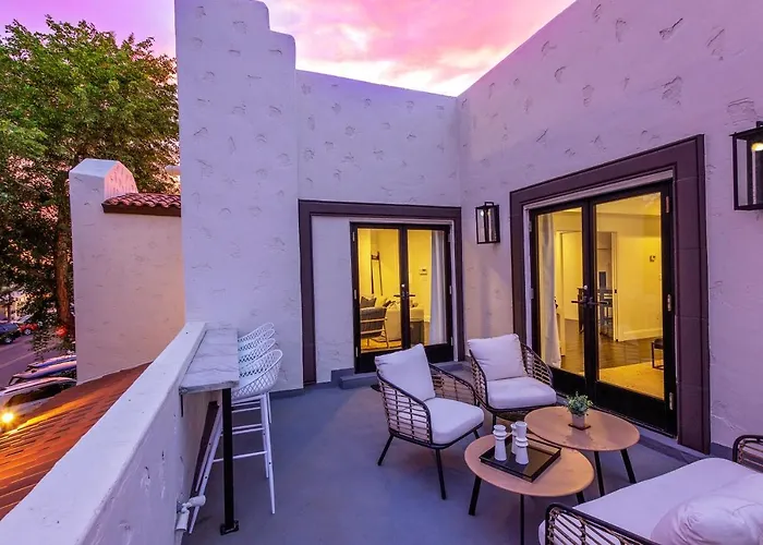 Live Above Shops And Restaurants In Oldtown Scottsdale
