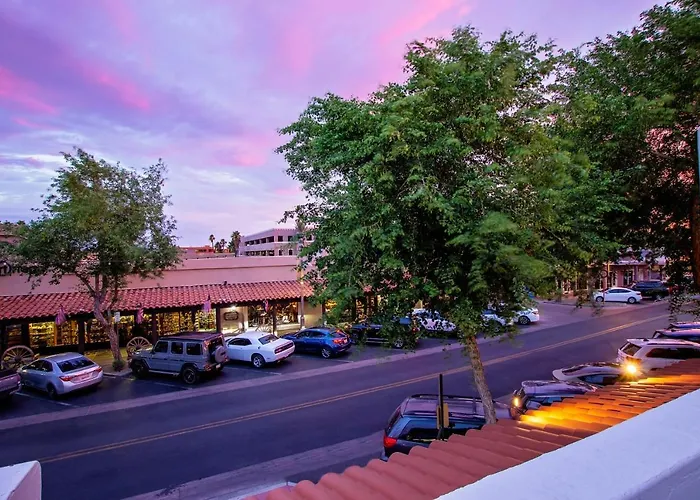Live Above Shops And Restaurants In Oldtown Holiday home Scottsdale